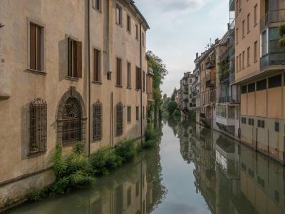 The Sustainable Riverside Tourism Activities of Veneto Region